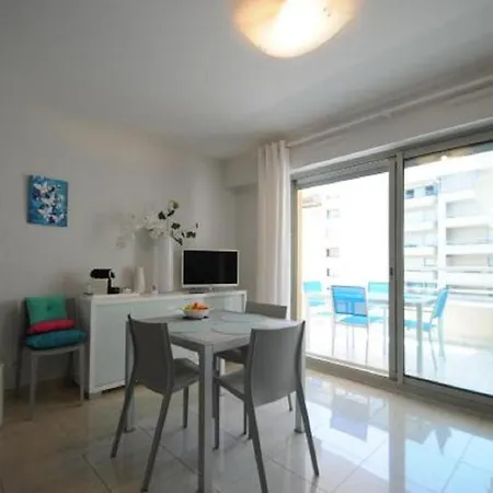 Apartment Palais Ophelia *